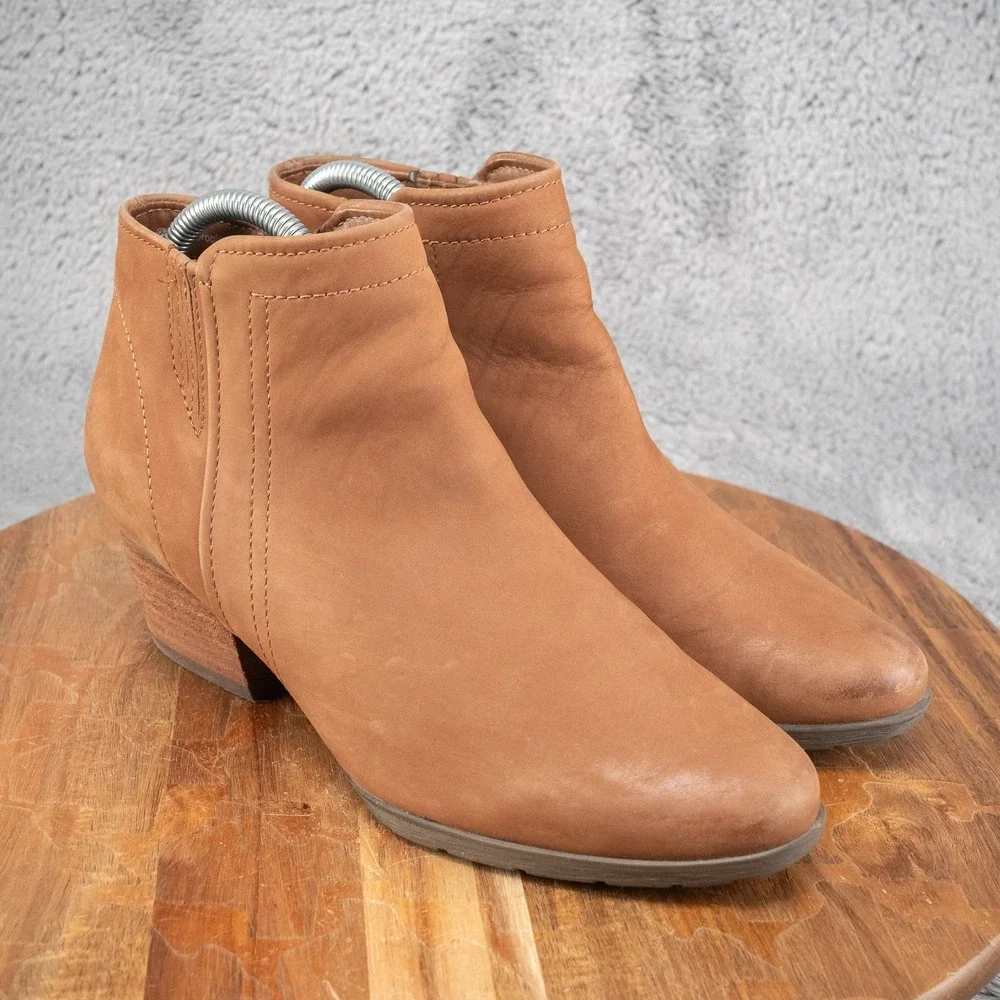 Blondo Boots Valli Cognac Nubuck Waterproof Ankle Booties Sz 8 Boot
